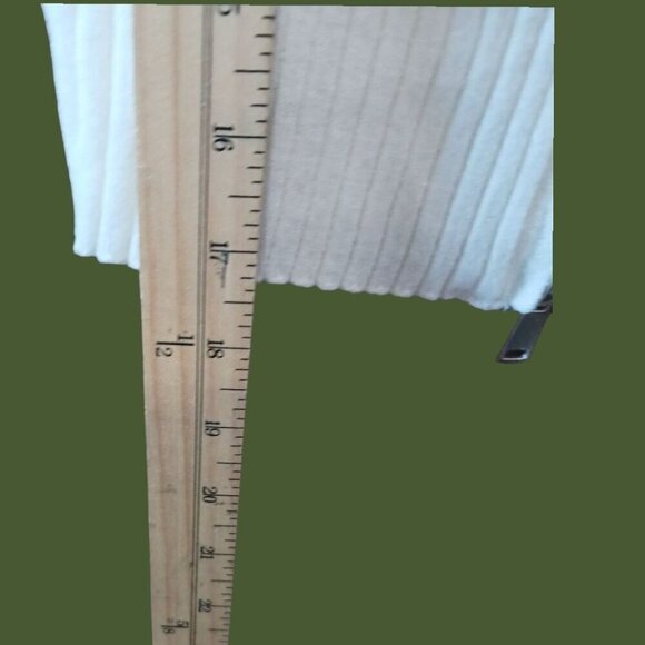 Forever 21 Ribbed Zip-Up Collared Short-Sleeve Top White Medium - Picture 6 of 7